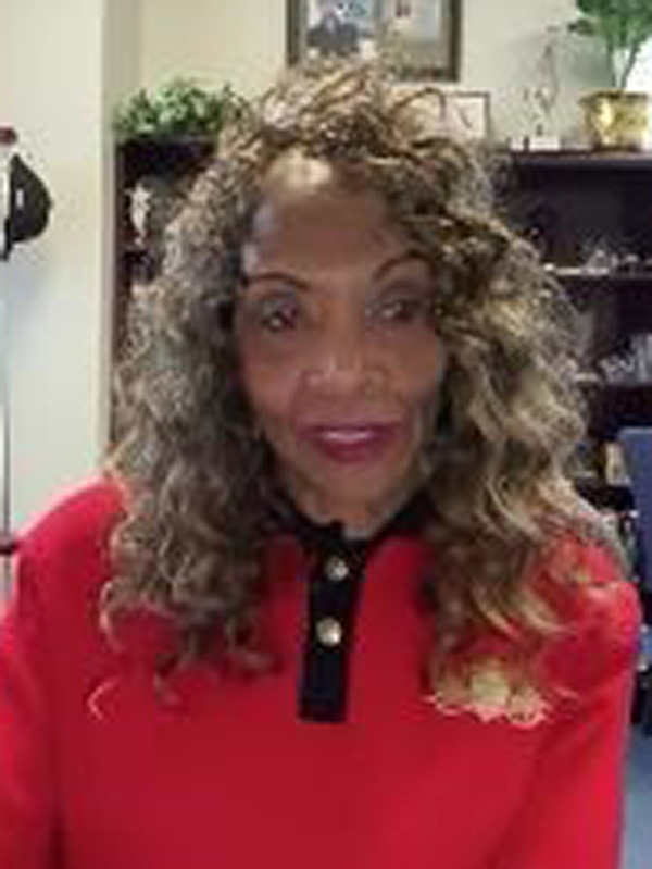 Dr. Robbie Melton headshot